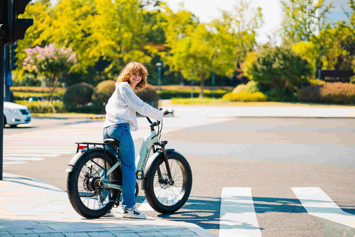 Comfort Showdown: Why VELOWAVE Step-Thru Ebikes Beat Traditional Frames for Daily Rides